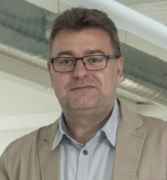 Miguel-Arenas-Gขmez